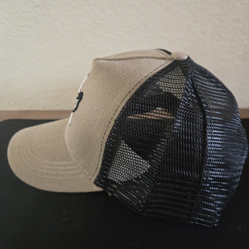NWOT LA WITH BANDANA LOGO. Tan and Black Baseball Cap MESH SNAP BACK. - Picture 2 of 3